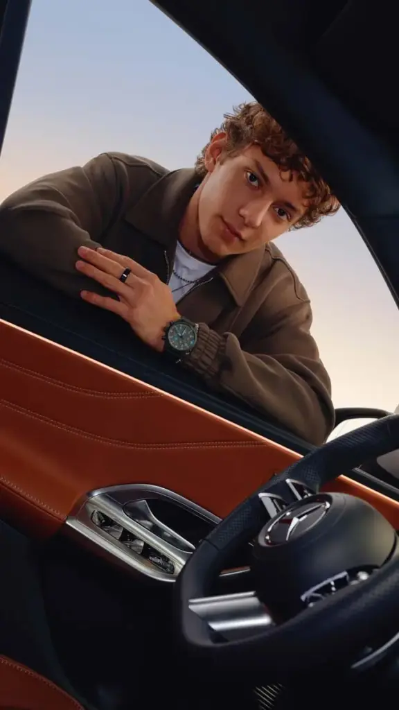 Kimi Antonelli, el piloto líder del Mundial de F1, protagoniza la nueva campaña del Mercedes-Benz GLC eléctrico rodada en Madrid 17 Motor16 KIMI ANTONELLI MERCEDES BENZ GLC ELETRICO17 Motor16