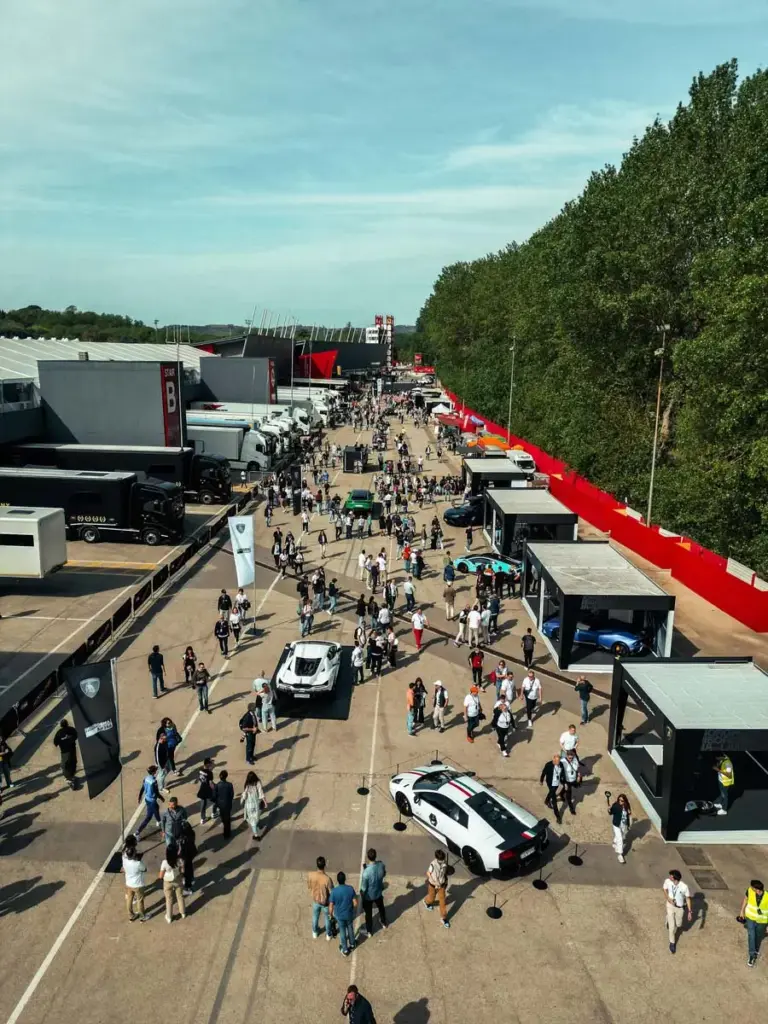 LAMBORGHINI 63 ANIVERSARIO LAMBORGHINI ARENA3 Motor16