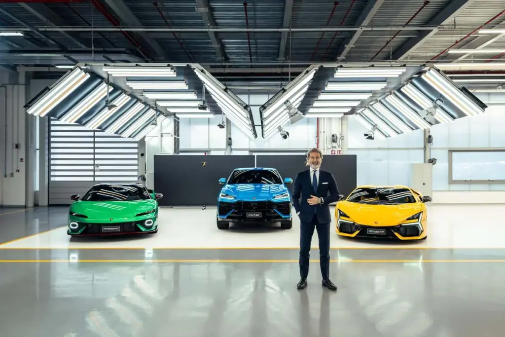 LAMBORGHINI 63 ANIVERSARIO LAMBORGHINI ARENA7 Motor16