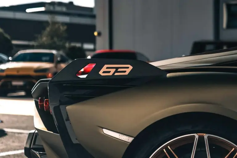 El número 63: un símbolo de identidad para Lamborghini, que celebra su aniversario más especial en Imola