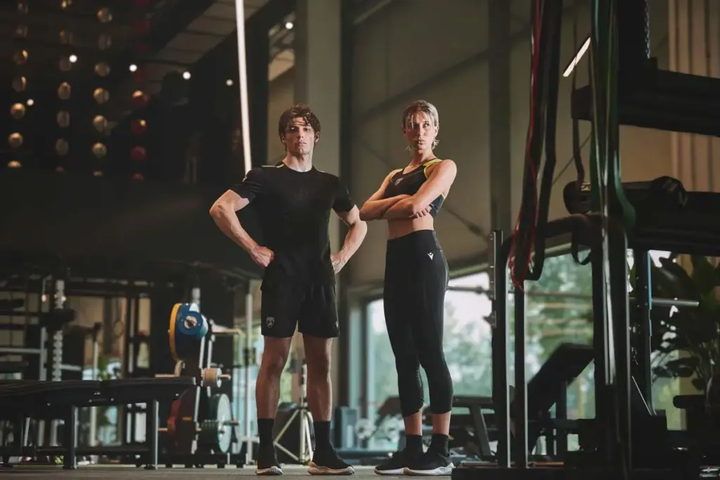 Lamborghini firma una nueva colección Activewear: rendimiento italiano para correr y entrenar 2 Motor16 Lamborghini, Activewear, ropa deportiva, Macron