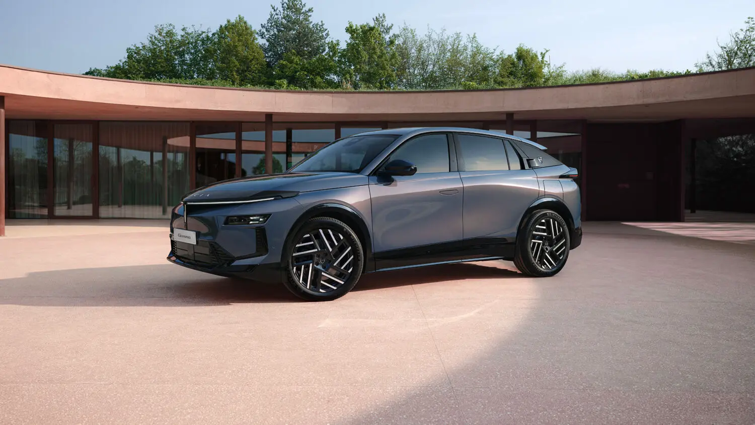 La familia Lancia crece: tras el Ypsilon, ya está aquí el Gamma