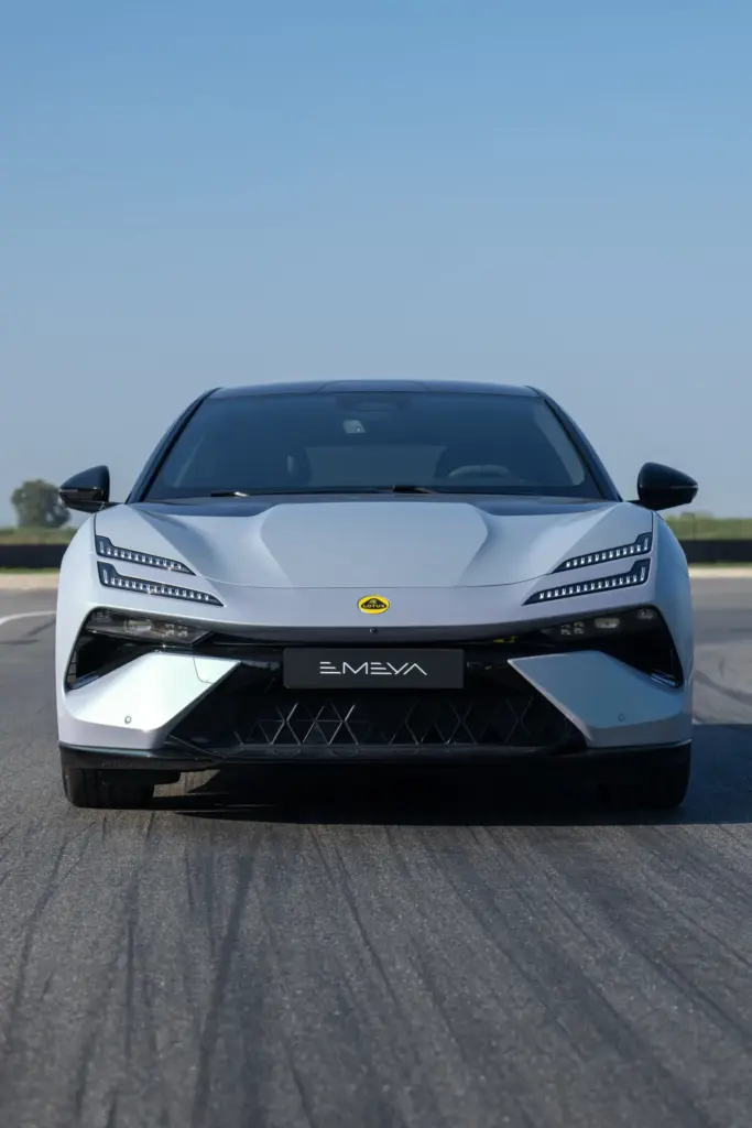 Lotus Emeya, la berlina eléctrica que redefine el ADN deportivo de la marca 8 Motor16 Lotus Emeya 600 5 Motor16