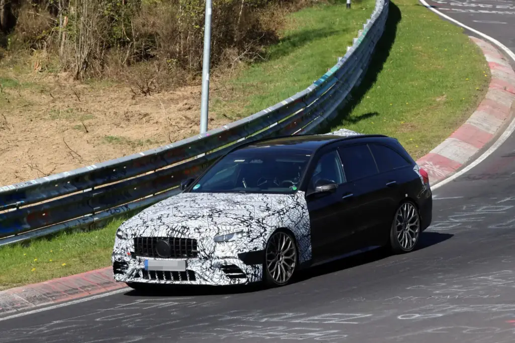 Fotos espía del Mercedes-AMG Clase C: Regreso a los 6 cilindros 6 Motor16 Mercedes AMG Clase C V6 4 Motor16