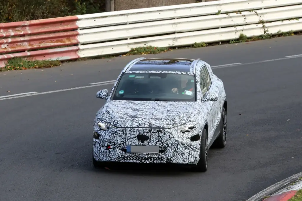 Mercedes AMG GLA 45 electrico 1 Motor16