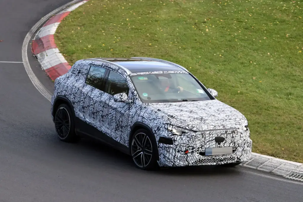 Mercedes AMG GLA 45 electrico 4 Motor16