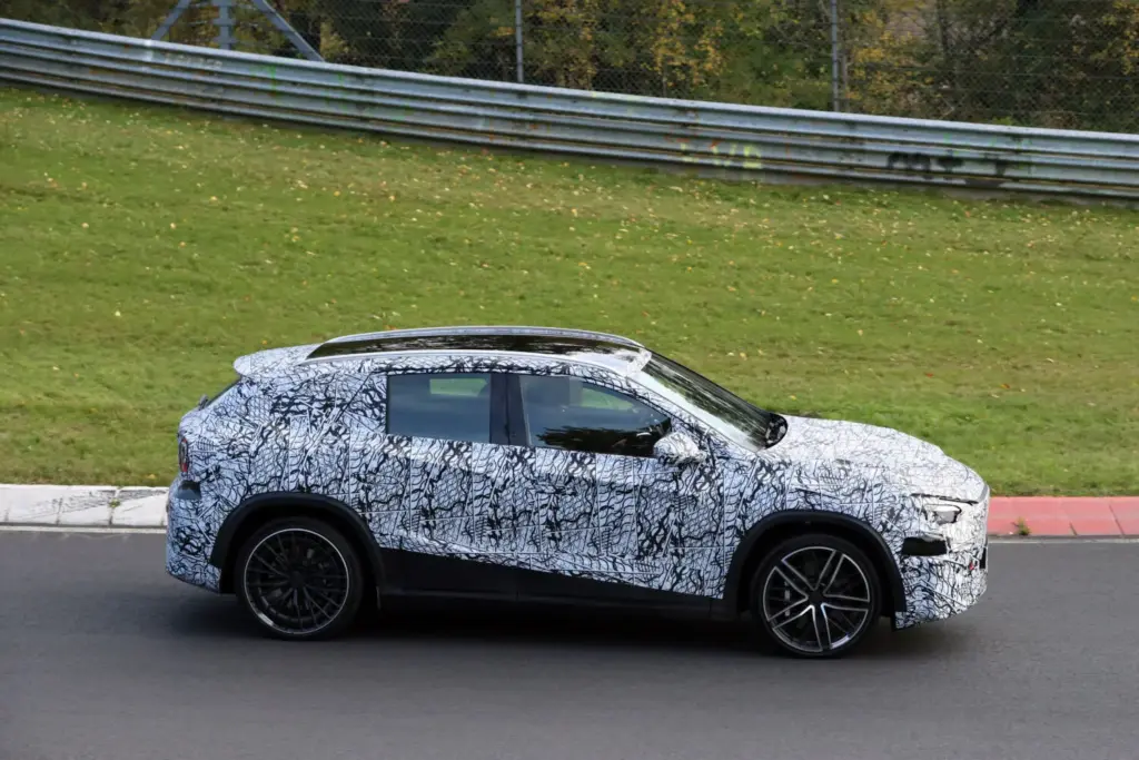 Mercedes AMG GLA 45 electrico 6 Motor16