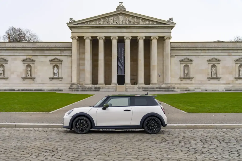 Mini Paul Smith Edition 17 Motor16