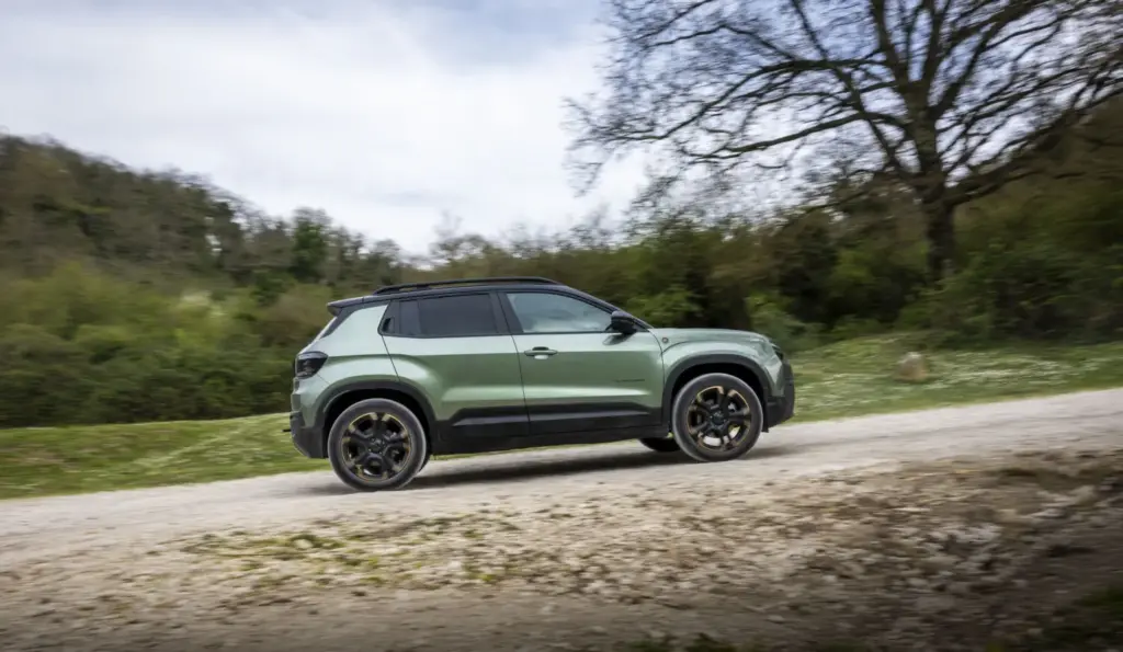 Nuevo Avenger: Jeep reinventa su B-SUV más exitoso 1 Motor16 Nuevo Avenger Jeep (15)