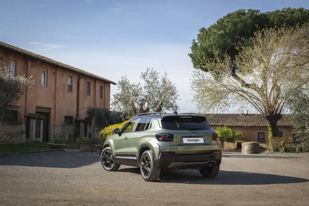 Nuevo Avenger: Jeep reinventa su B-SUV más exitoso 33 Motor16 Nuevo Avenger Jeep 21 Motor16