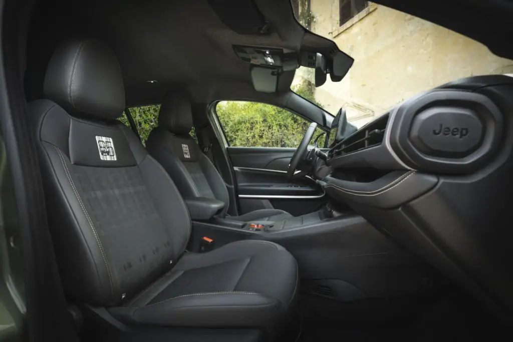 Nuevo Avenger: Jeep reinventa su B-SUV más exitoso 3 Motor16 Nuevo Avenger Jeep 32 Motor16