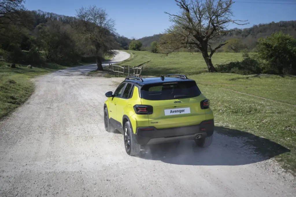 Nuevo Avenger: Jeep reinventa su B-SUV más exitoso 44 Motor16 Nuevo Avenger Jeep 38 Motor16