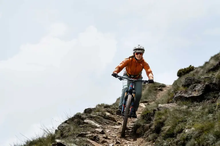 Porsche cierra sus divisiones de baterías, eBike y software para recuperar el margen de lujo