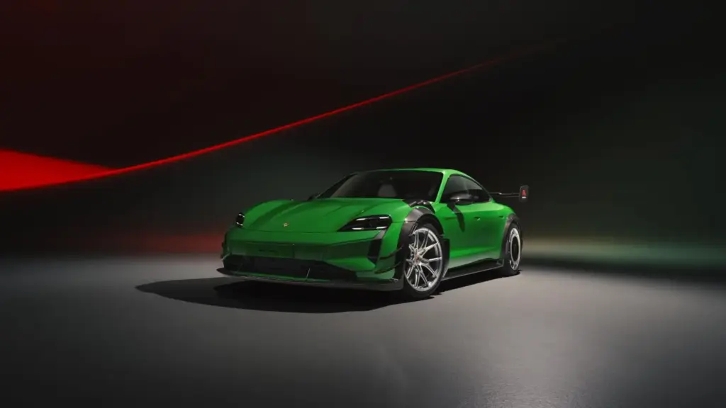Posche Taycan Turbo GT con Kit Manthey 2 Motor16