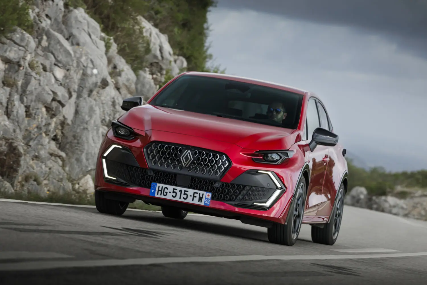 Renault Clio GLP o híbrido: dos formas de gastar menos en combustible con etiqueta ECO