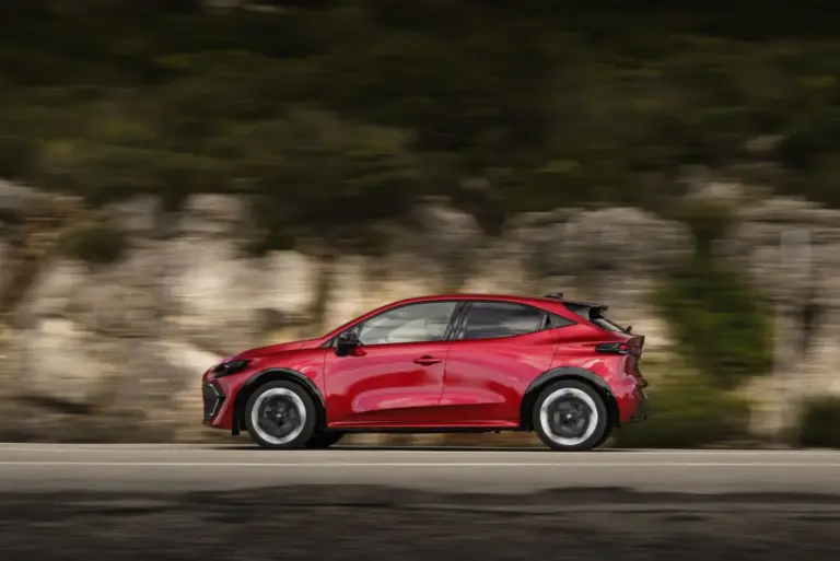 El Renault Clio de GLP, con 1.450 kilómetros de autonomía, ya tiene precio