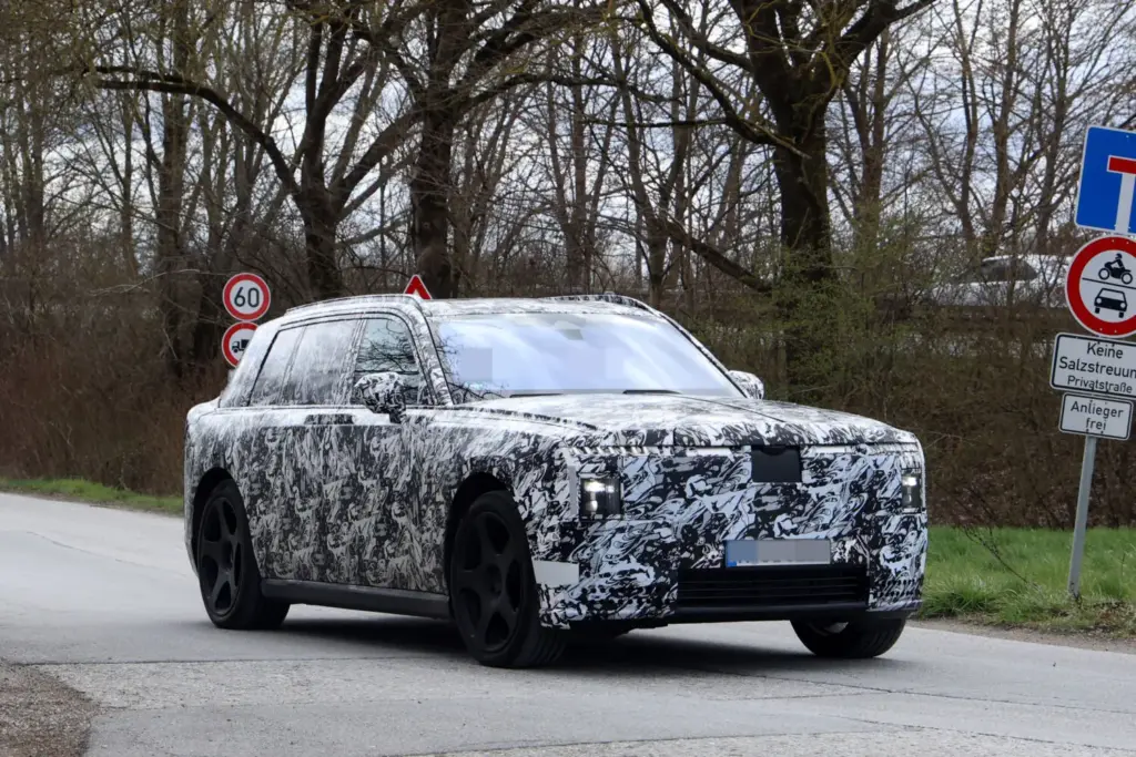 El primer SUV eléctrico de Rolls-Royce desvela uno de sus secretos 8 Motor16 Rolls Royce SUV EV 5 Motor16