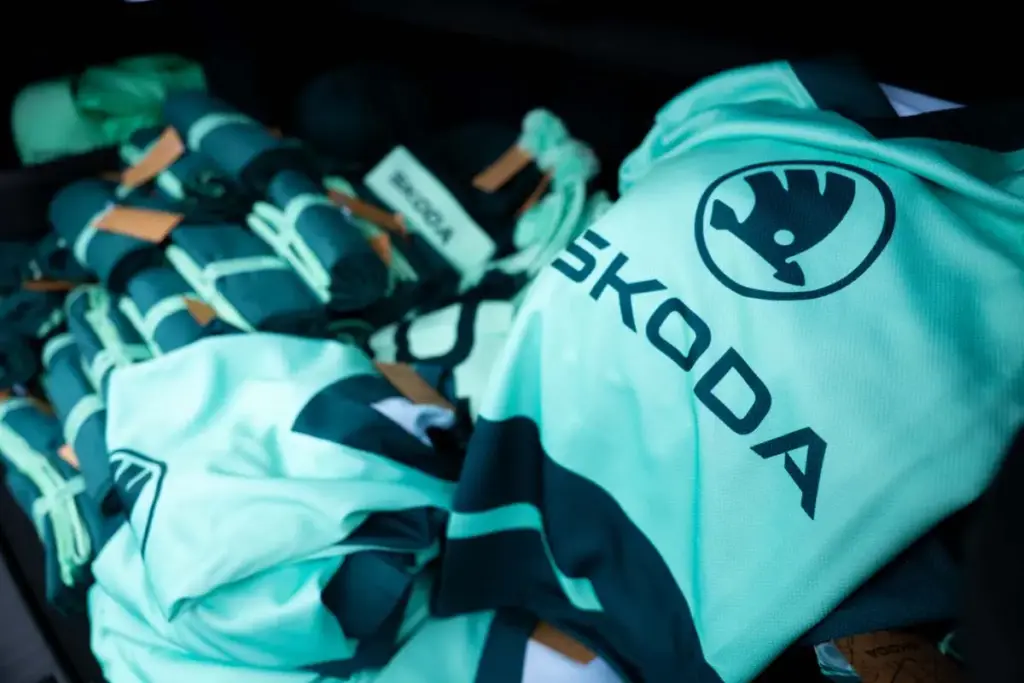 Škoda convierte su eléctrico Elroq en un karaoke para el Mundial de Hockey sobre Hielo 11 Motor16 SKODA Mundial de Hockey sobre Hielo elroq karaoke8 Motor16