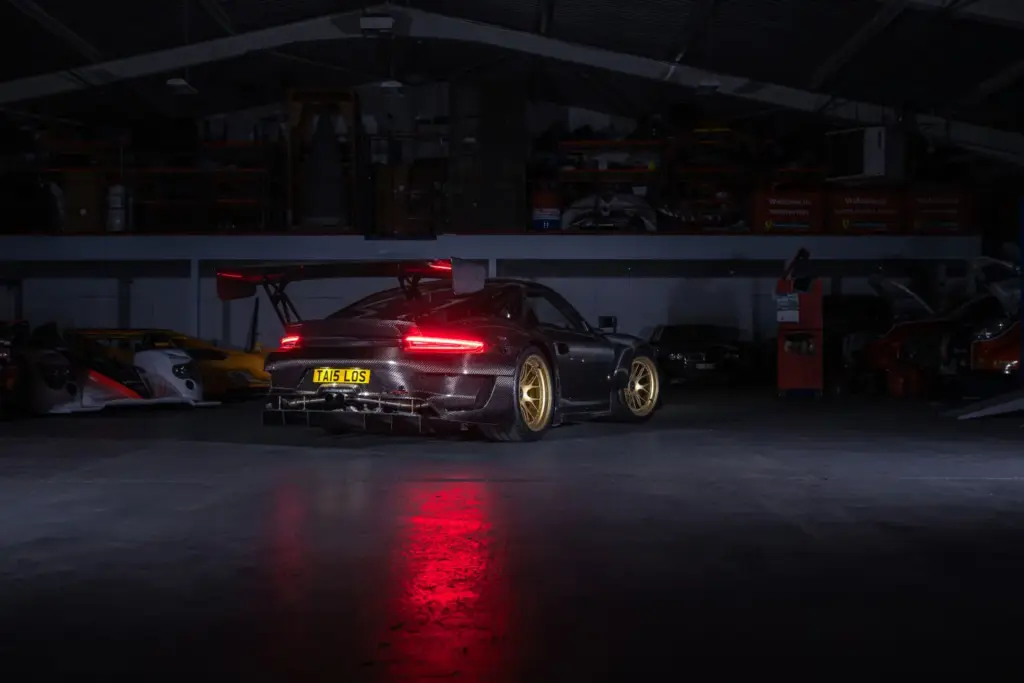 Este superdeportivo está basado en uno de los 911 más codiciados... y vale casi cuatro veces más 35 Motor16 TALOS Porsche 911 RT 23 Motor16