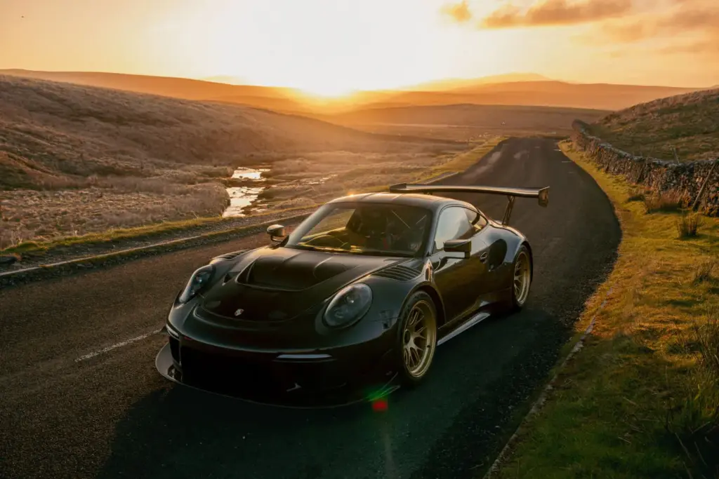 Este superdeportivo está basado en uno de los 911 más codiciados... y vale casi cuatro veces más 52 Motor16 TALOS Porsche 911 RT 48 Motor16