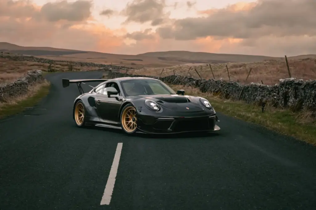 Este superdeportivo está basado en uno de los 911 más codiciados... y vale casi cuatro veces más 56 Motor16 TALOS Porsche 911 RT 52 Motor16