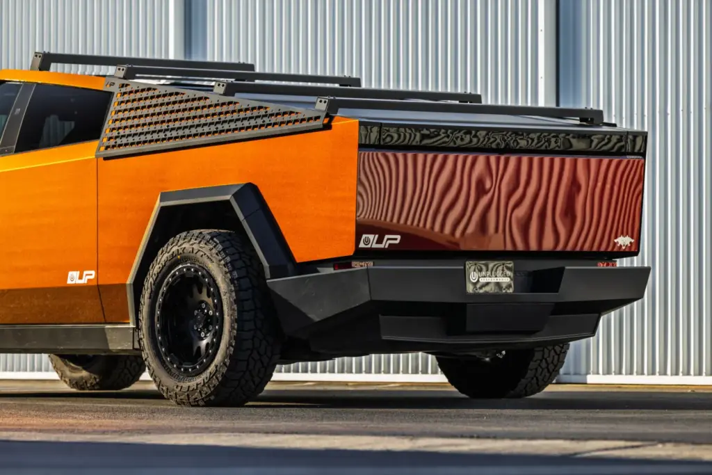 Si el Tesla Cybertruck te parece soso, Unplugged Performance es la respuesta a tus plegarias 12 Motor16 Si el Tesla Cybertruck te parece soso, Unplugged Performance es la respuesta a tus plegarias
