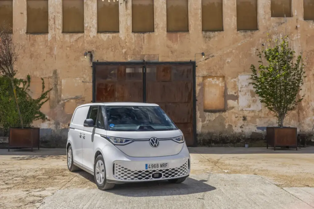 Volkswagen Comerciales etiqueta Cero 7 Motor16