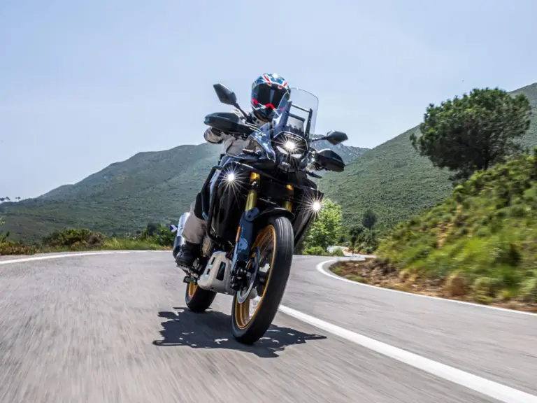 La moto más vendida de España en 2026 es china: Voge DS800 Rally