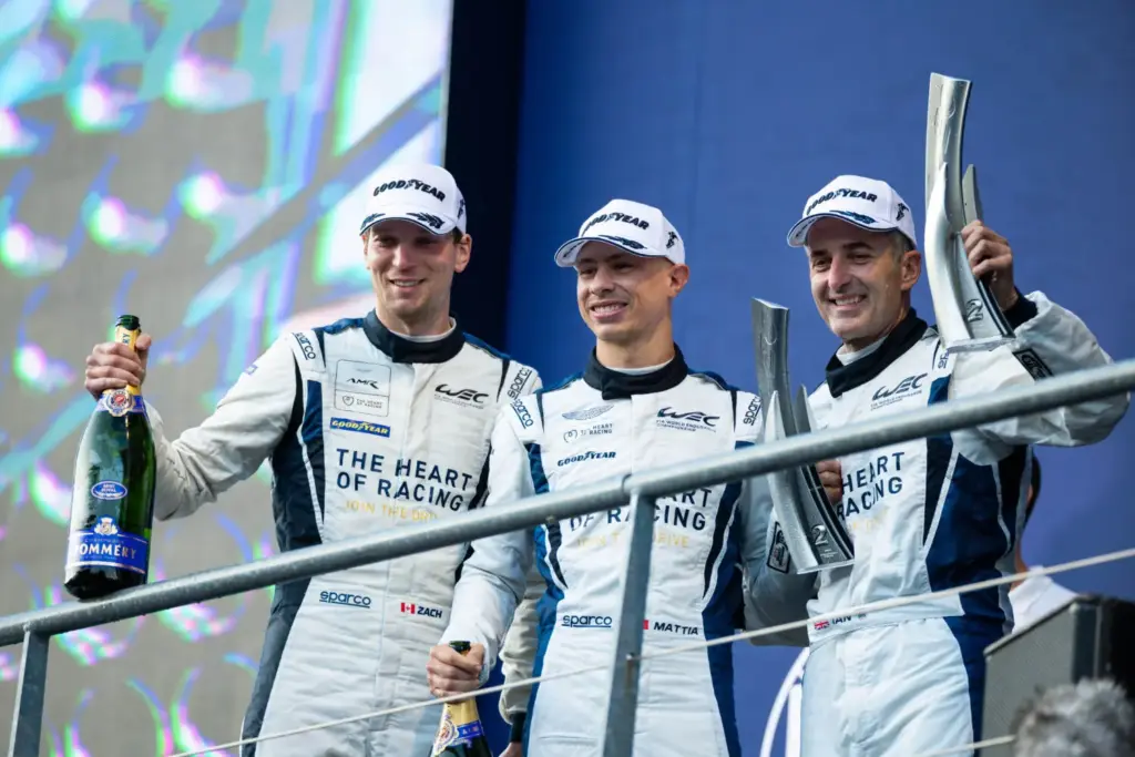 Mientras Fernando Alonso espera, el Valkyrie da alegrías a Aston Martin en Spa 9 Motor16 Mientras Fernando Alonso espera, el Valkyrie da alegrías a Aston Martin en Spa