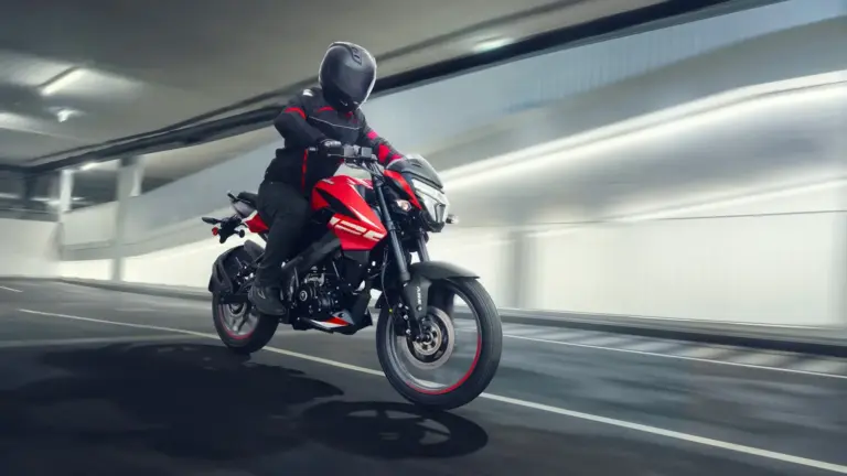 Bajaj calcula el coste diario de una moto 125 en solo 2,20 euros al día