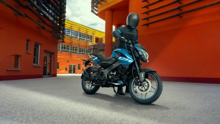 Bajaj reestructura KTM: 500 despidos, fin del acuerdo con CFMOTO y récord de ventas