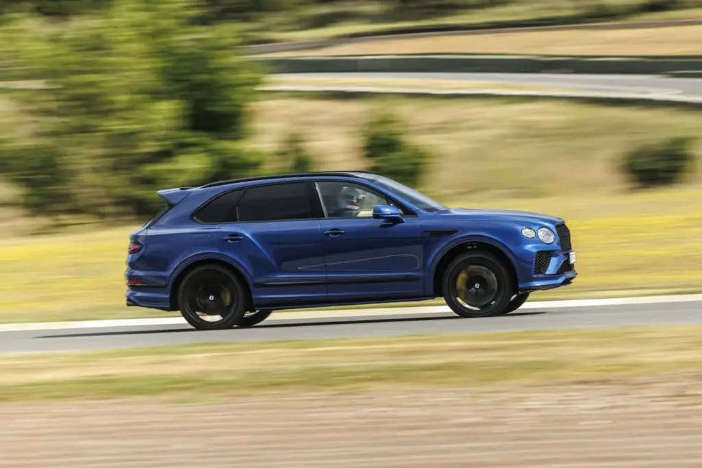 Primera prueba del Bentley Bentayga Speed: El último SUV de la vieja escuela 72 Motor16 bentley Bentayga speed V8 10 Motor16