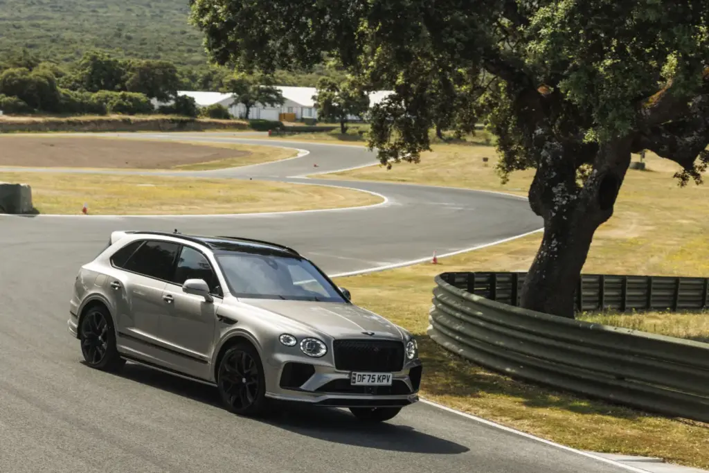 Primera prueba del Bentley Bentayga Speed: El último SUV de la vieja escuela 70 Motor16 bentley Bentayga speed V8 12 Motor16