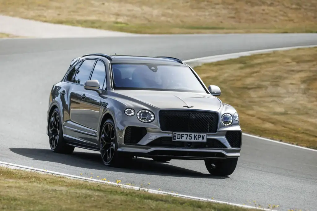 Primera prueba del Bentley Bentayga Speed: El último SUV de la vieja escuela 53 Motor16 bentley Bentayga speed V8 29 Motor16