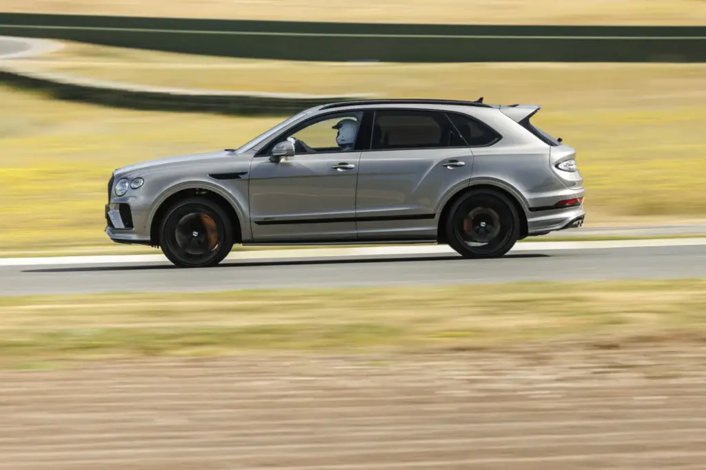 Primera prueba del Bentley Bentayga Speed: El último SUV de la vieja escuela 76 Motor16 bentley Bentayga speed V8 6 Motor16