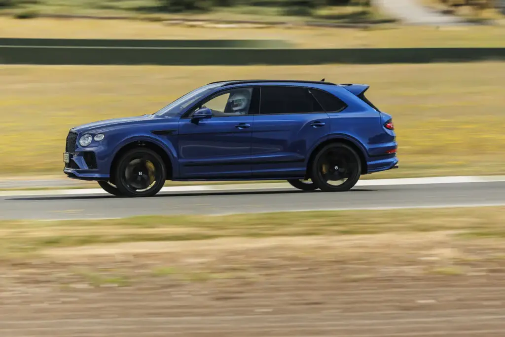 Primera prueba del Bentley Bentayga Speed: El último SUV de la vieja escuela 75 Motor16 bentley Bentayga speed V8 7 Motor16