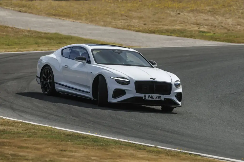 bentley continental GT s snow quartz ascari 16 Motor16