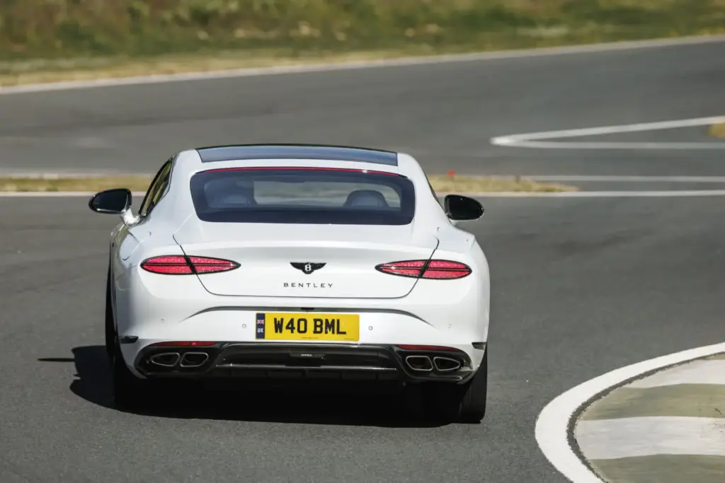 bentley continental GT s snow quartz ascari 4 Motor16