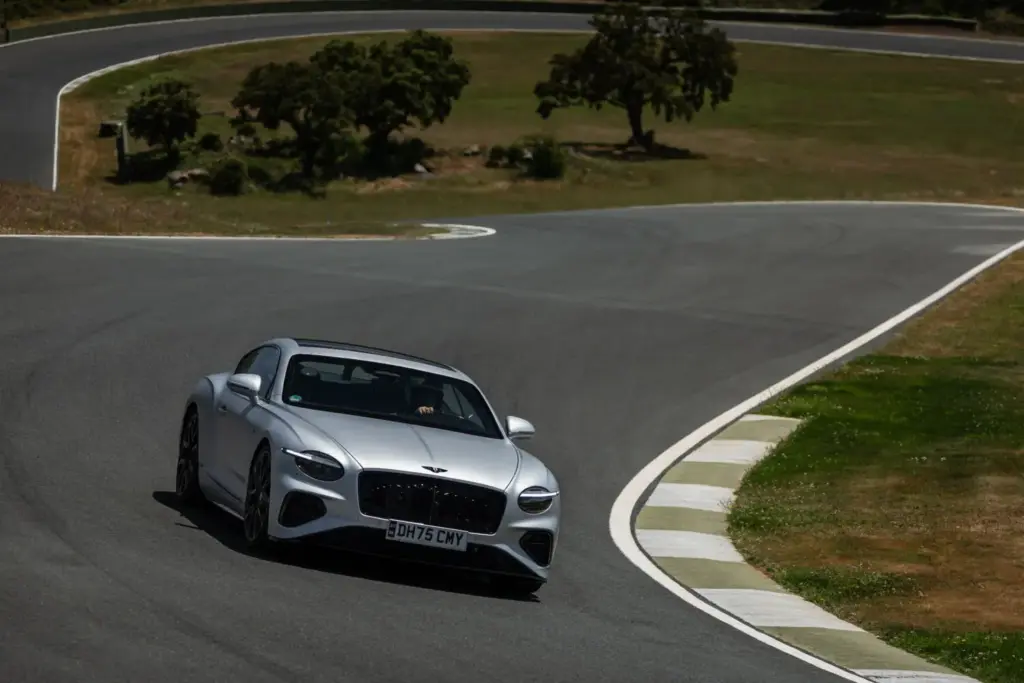 bentley continental gt s ascari circuito 1 Motor16