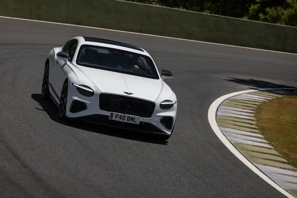 bentley continental gt s ascari circuito 22 Motor16