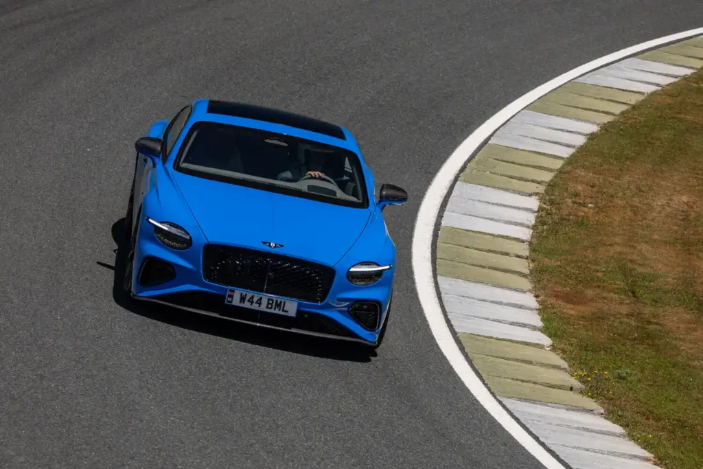 bentley continental gt s ascari circuito 23 Motor16