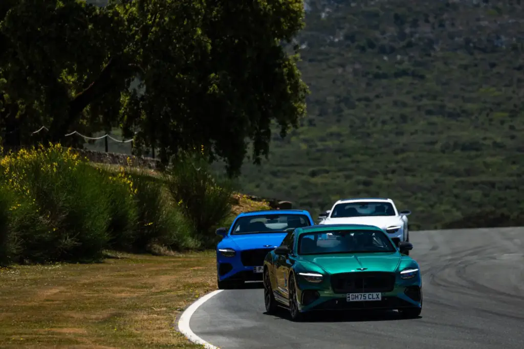 bentley continental gt s ascari circuito 4 Motor16