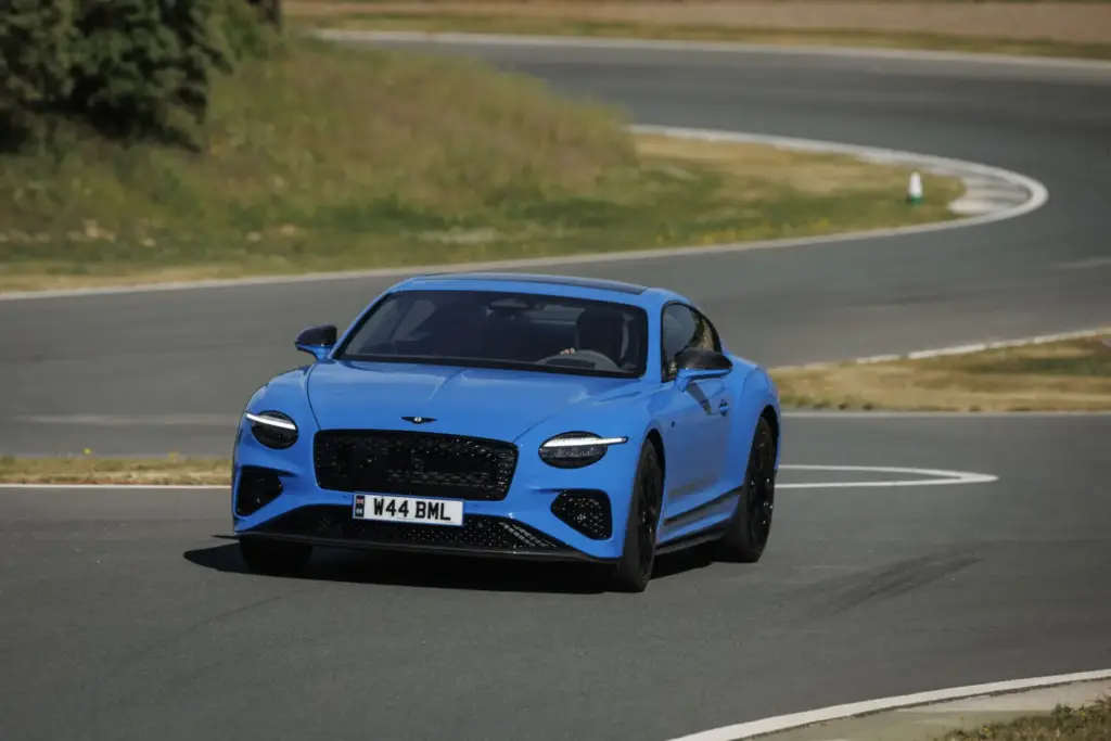 bentley continental gt s spark blue 1 Motor16
