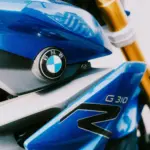 BMW Vision K18: la bagger de 1.800 cc con suspensión hidráulica y toques de F1 que anticipa el lujo