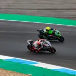 CFMoto 675 SR-R vs Zontes 703RR: la comparativa que enfrenta a las dos tricilíndricas chinas
