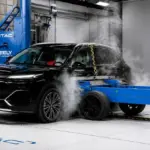 El Geely Starray EM-i se somete a un crash test más severo que el de EuroNCAP