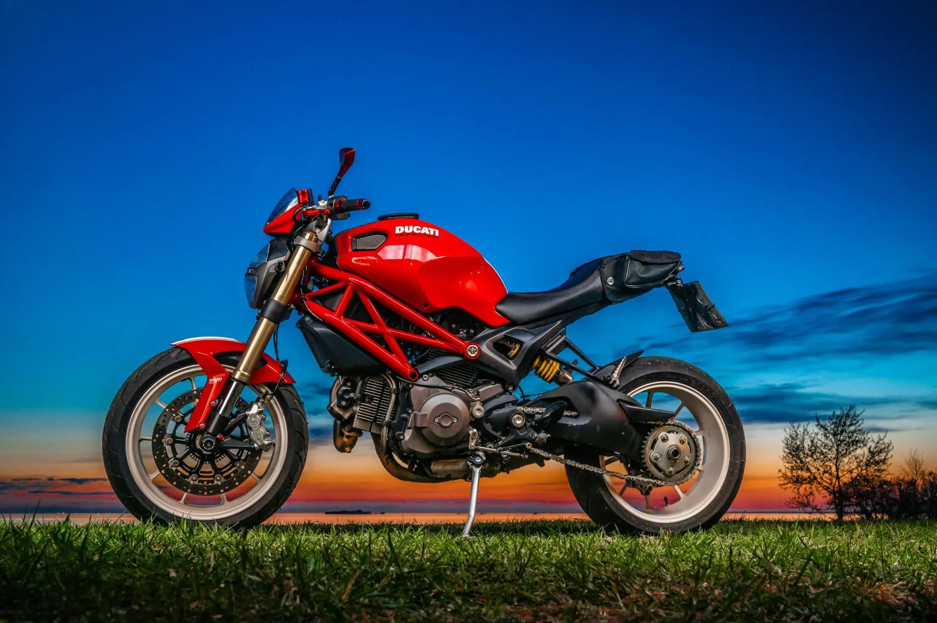 Ducati Desmo450 EDS