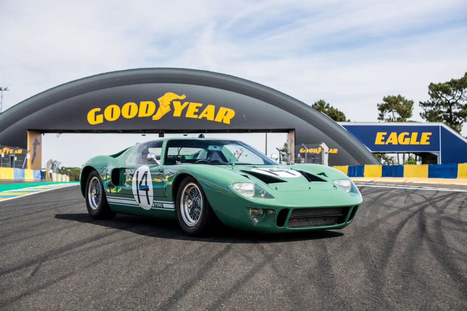 Un Ford GT40 Mk I de Le Mans 1965 sale a la venta en Europa