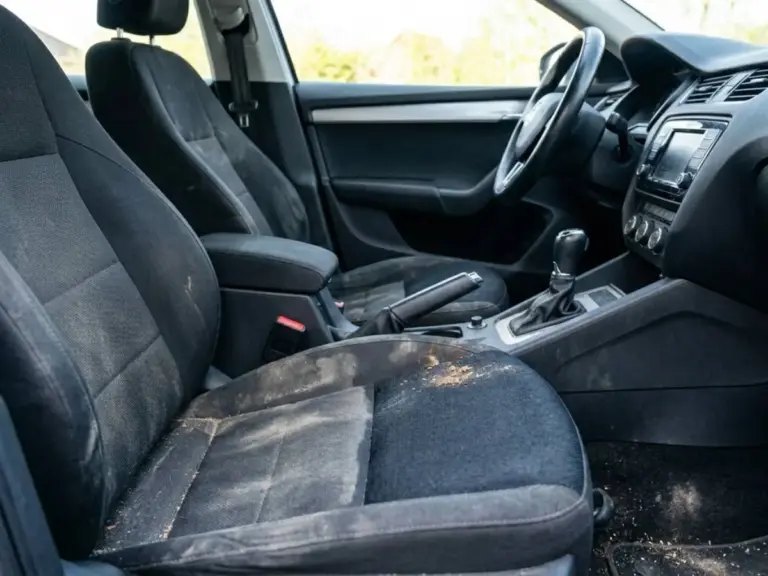 Limpia la tapicería de tu coche como un profesional por menos de 20 euros con Amazon