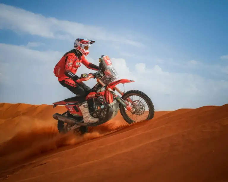 KTM 450 Rally Replica 2027: vuelve la moto del Dakar